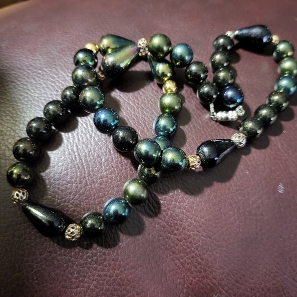 Vintage Iridescent Duochrome Reflect Stone Bead Necklace - Picture 6 of 17